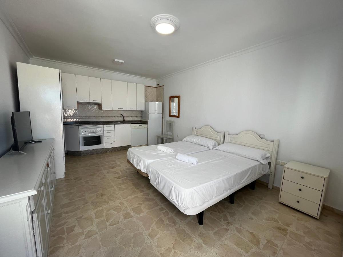 קוניל דה לה פרונטרה Hostel Conil מראה חיצוני תמונה