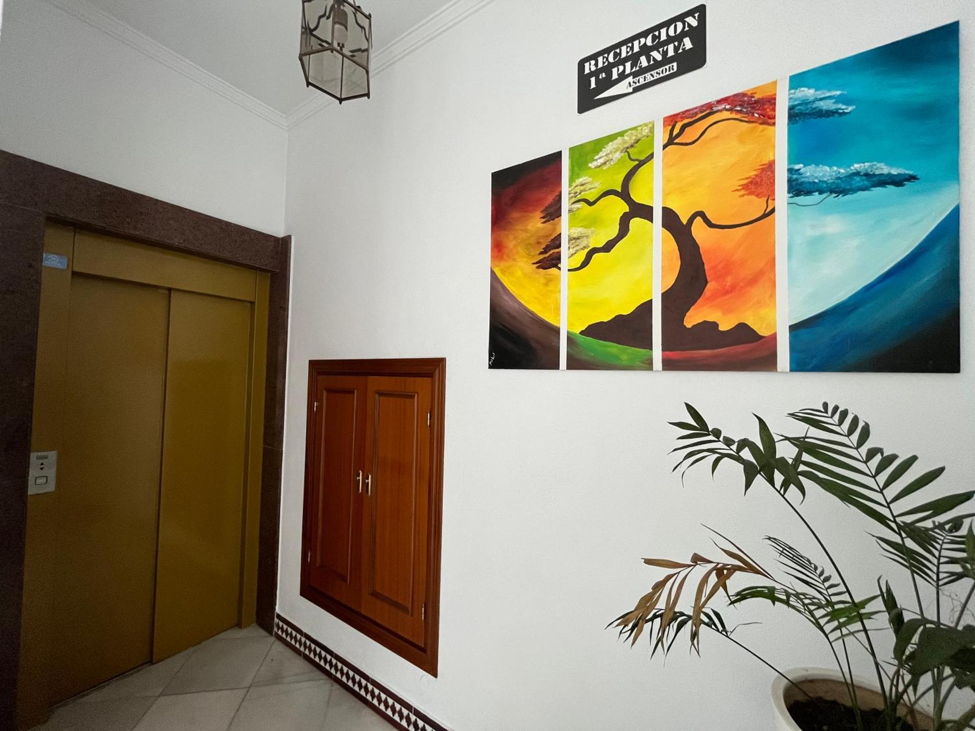 קוניל דה לה פרונטרה Hostel Conil מראה חיצוני תמונה