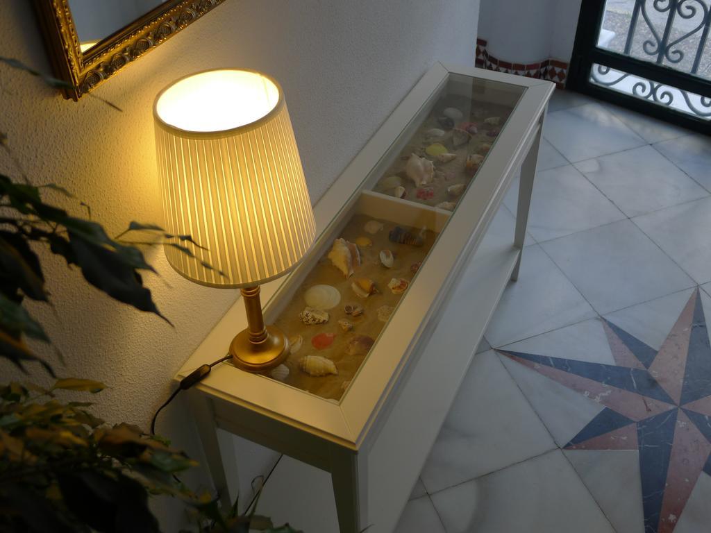 קוניל דה לה פרונטרה Hostel Conil מראה חיצוני תמונה