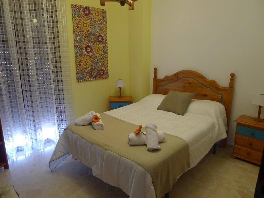 קוניל דה לה פרונטרה Hostel Conil מראה חיצוני תמונה